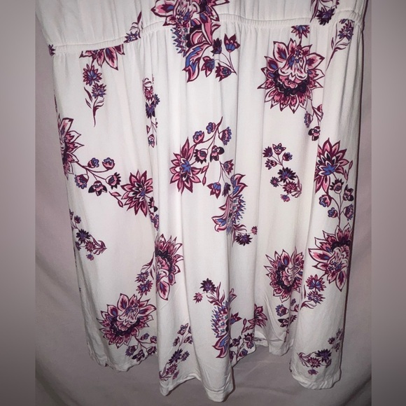 Old Navy Floral Mini Dress in White and Purple - Picture 11 of 12